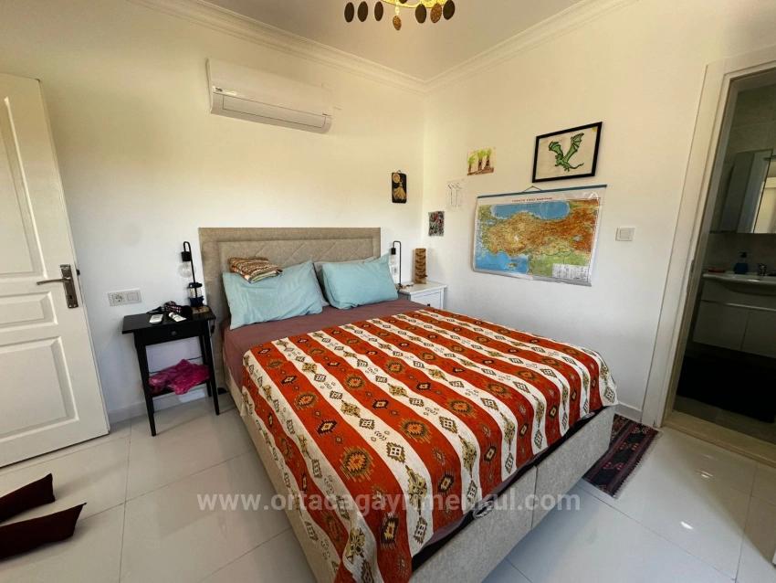 Eingeschossiges Haus Mit 2 Schlafzimmern Und Einem Zusätzlichen Zimmer Auf Einem 459 M² Großen Grundstück In Okçular Zu Verkaufen