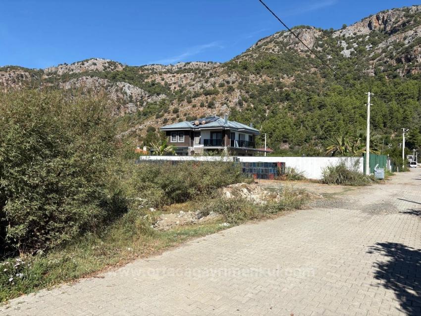 Grundstück Mit Baugenehmigung Im Dorfsiedlungsgebiet Von Mergenli Zu Verkaufen