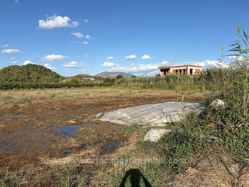 3900 M² Großes Grundstück Mit Baugenehmigung In Ortaca Yesilyurt Zu Verkaufen