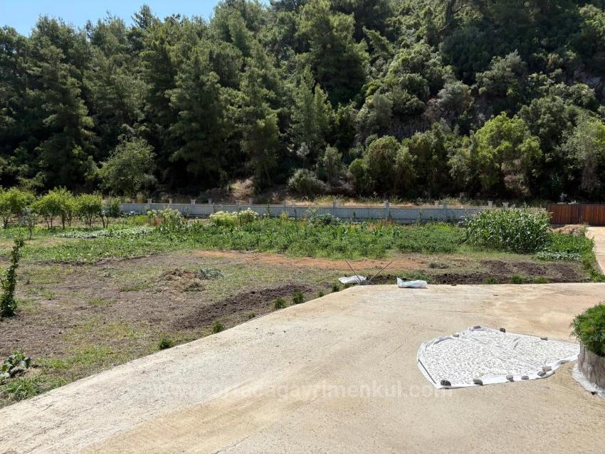 Freistehendes Holzhaus Mit 120 M² Wohnfläche Auf Einem 2500 M² Großen Grundstück In Der Gegend Von Dalyan Karadağ