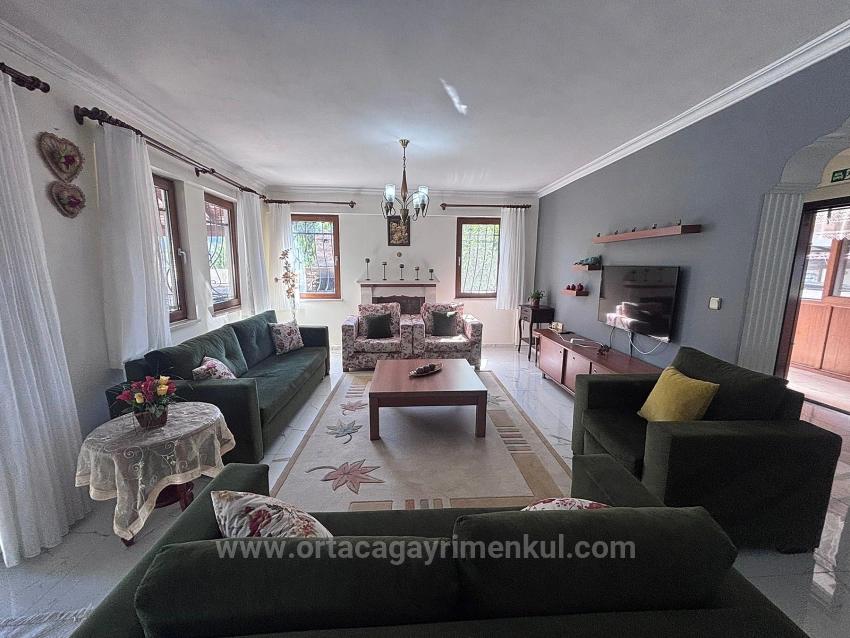 5+1 Villa Zum Verkauf Auf Einem 301 M² Großen Grundstück In Dalyan