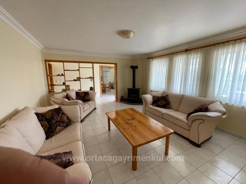 5+2-Zimmer-Villa In Çandır Mit Meer- Und Seeblick Zu Verkaufen