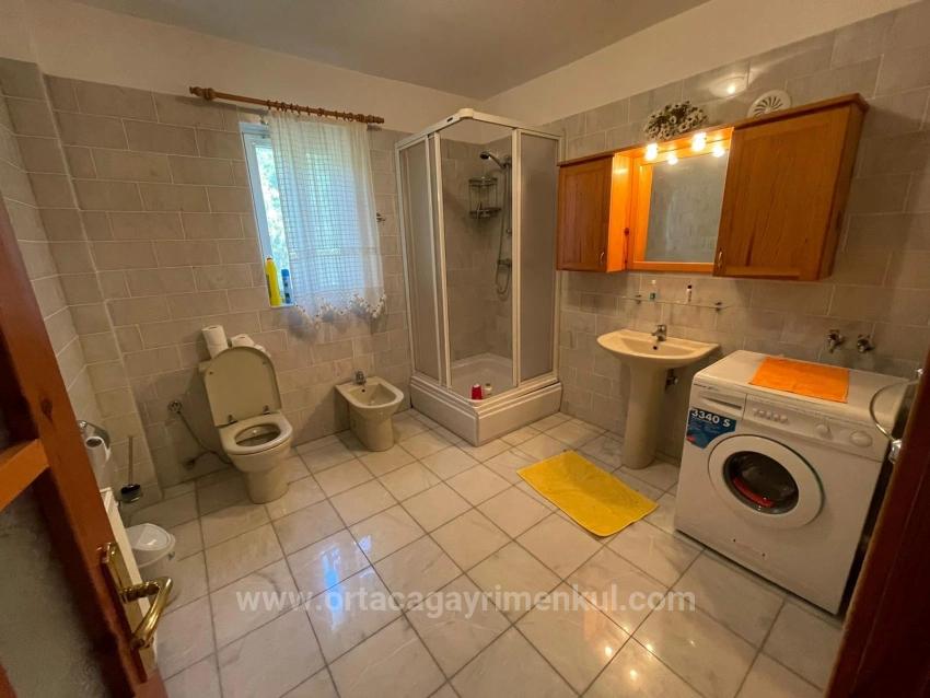 5+2-Zimmer-Villa In Çandır Mit Meer- Und Seeblick Zu Verkaufen