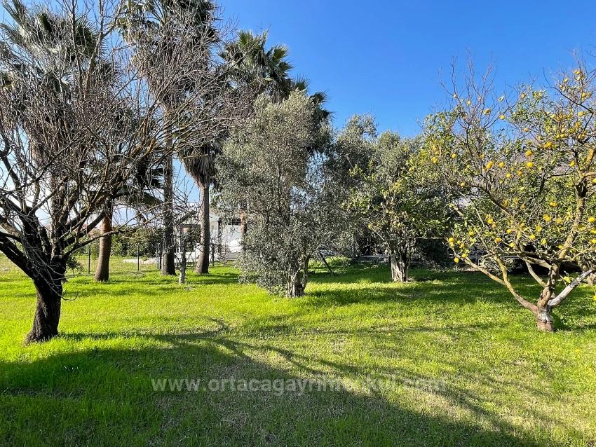 Freistehendes, Eingeschossiges Haus Auf Einem 2882 M² Großen Grundstück In Eskiköy Zu Verkaufen.