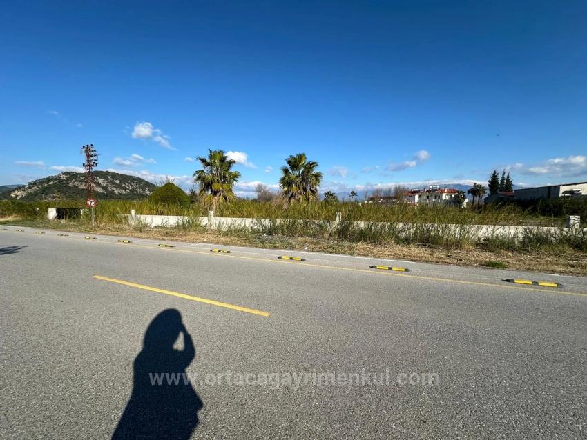 5.111 M² Großes Gewerbe- Und Wohngrundstück Zum Verkauf, Direkt An Der Hauptstraße In Dalyan Gelegen