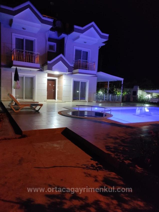 4+1 Villa Zum Verkauf Auf Einem Eckgrundstück Von 545 M2 In Dalyan Gülpınar