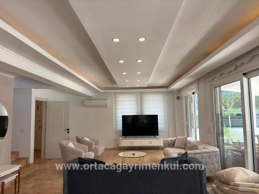 4+1-Zimmer Villa Zu Verkaufen in Dalyan Bz. Ortaca - 500 m²
