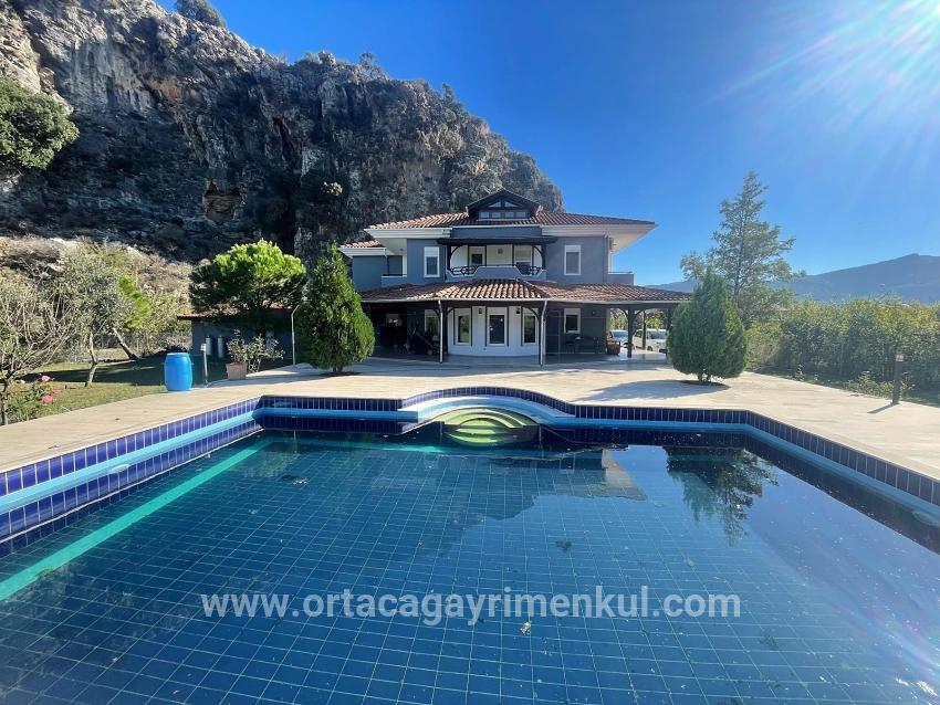 5+2-Zimmer Villa Zu Verkaufen in Dalyan Bz. Ortaca - 6.000 m²