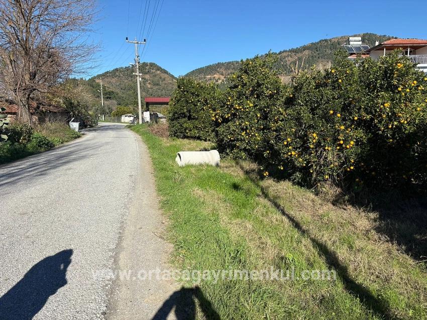 Land Zu Verkaufen in Ekşiliyurt Bz. Ortaca - Gehäuse-Zonierung - 1.085 m²