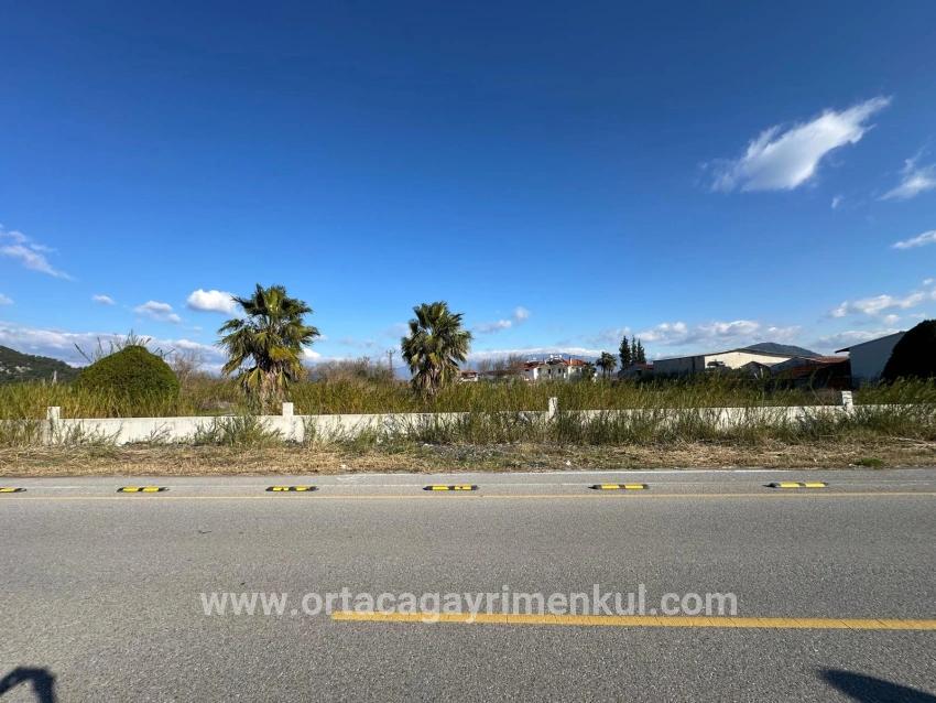 Land Zu Verkaufen in Dalyan Bz. Ortaca - Bevorzugte Gegend-Zonierung - 5.111 m²