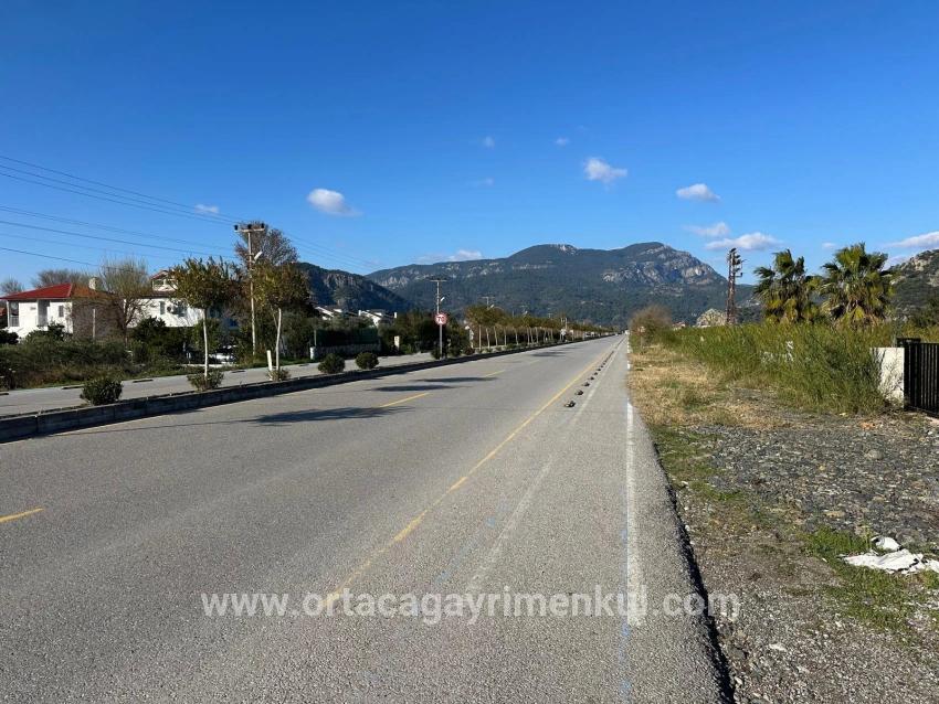 Land Zu Verkaufen in Dalyan Bz. Ortaca - Bevorzugte Gegend-Zonierung - 5.111 m²