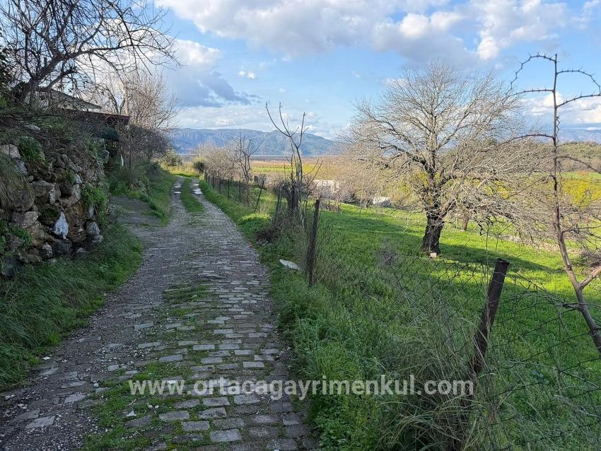 Feld Zu Verkaufen in Dalyan Bz. Ortaca - Feld-Zonierung - 11.230 m²