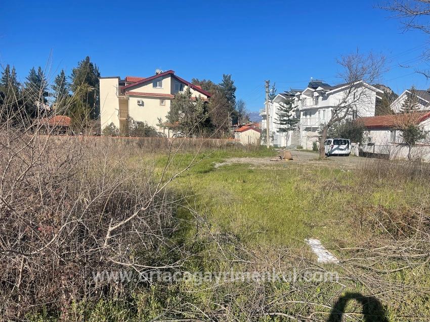 Land Zu Verkaufen in Dalyan Bz. Ortaca - Gehäuse-Zonierung - 1.000 m²