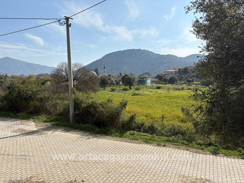 Feld Zu Verkaufen in Çandır Bz. Köyceğiz - Gehäuse-Zonierung - 2.023 m²