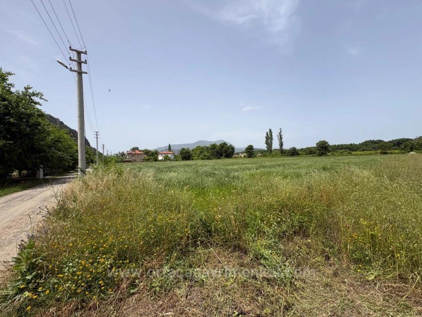 2100 M2 Plot Of Land For Sale In Okçular Marmaris.