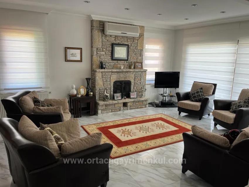 Dalyan In Arıkbaşı 4+1 For Sale Villa