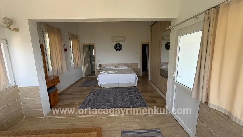 4+1 Bedroom Villa For Sale in Gökbel Nbh. Ortaca - 992 m²