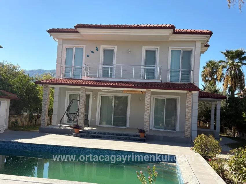 4+1 Bedroom Villa For Sale in Dalyan Nbh. Ortaca - 520 m²