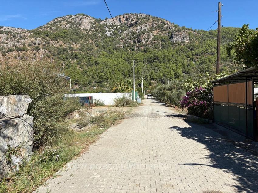 Land For Sale in Mergenli Nbh. Ortaca - Housing Zoned - 998 m²