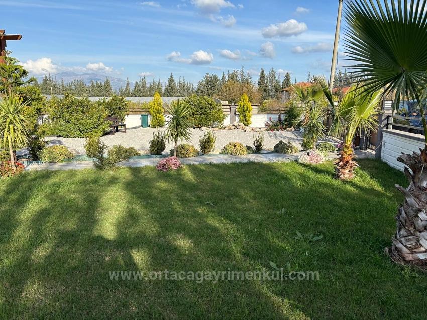 4+1 Villa For Sale In Eskiköy, Located In A 14,136 M2 Field