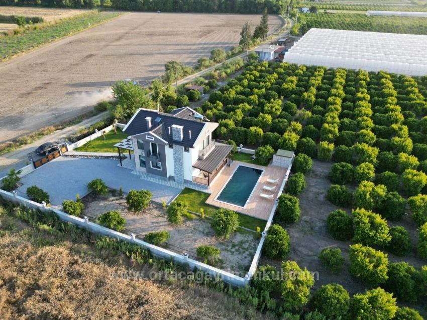 4+1 Villa For Sale In Eskiköy, Located In A 14,136 M2 Field