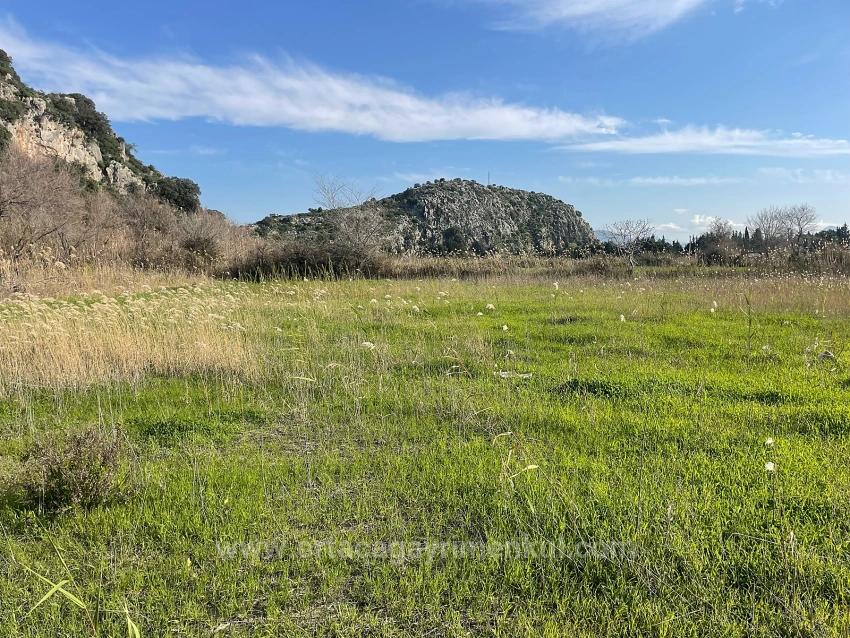 Land For Sale in Dalyan Nbh. Ortaca - Housing Zoned - 6.800 m²
