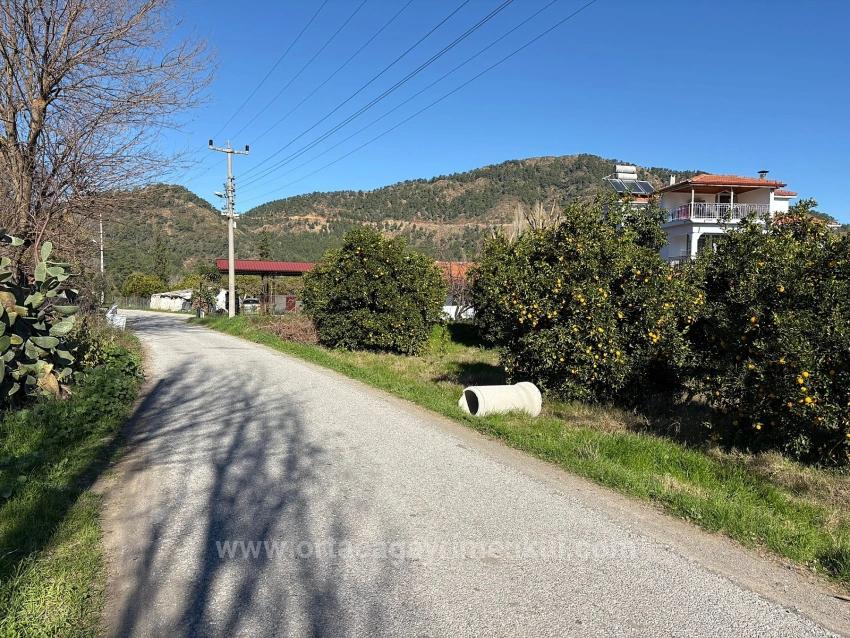 Land For Sale In Ekşiliyurt, With Zoning Permit, Within A 1085M2 Built-Up Area.