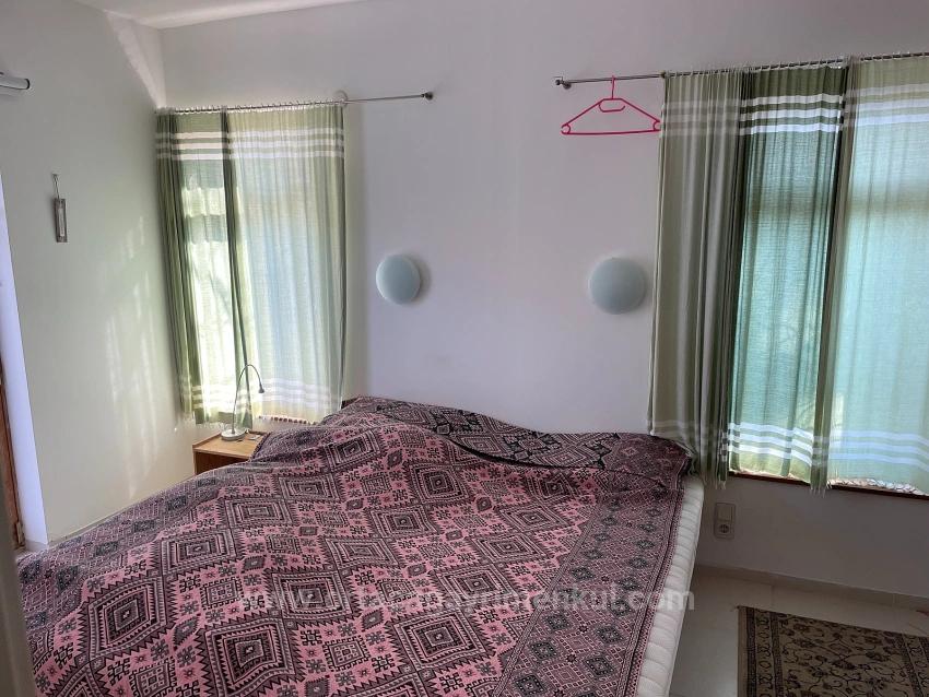 Detached Single-Story House For Sale On A 2882 M2 Plot In Eskiköy.