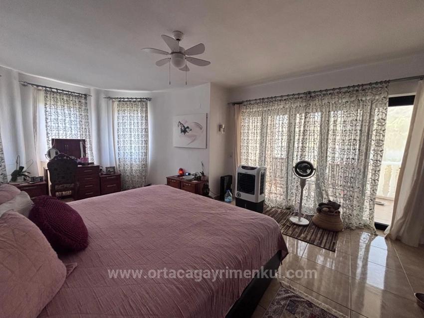 Вилла 5+1 На Продажу На Угловом Участке Площадью 980 М2 В Дальян-Мараше