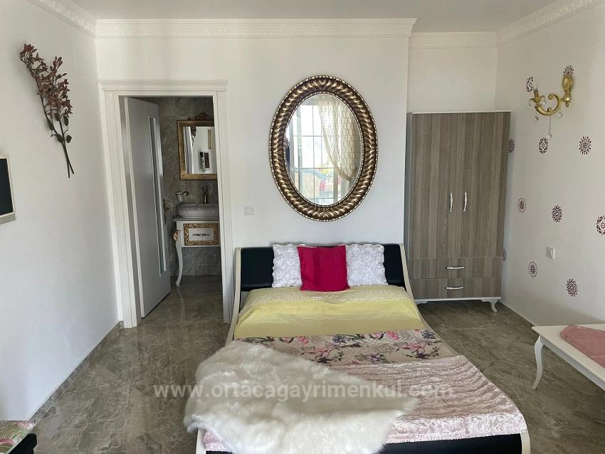 Продается Vip-Вилла В Гёкбеле, На Участке Площадью 5000 М2 С Полным Видом На Море.