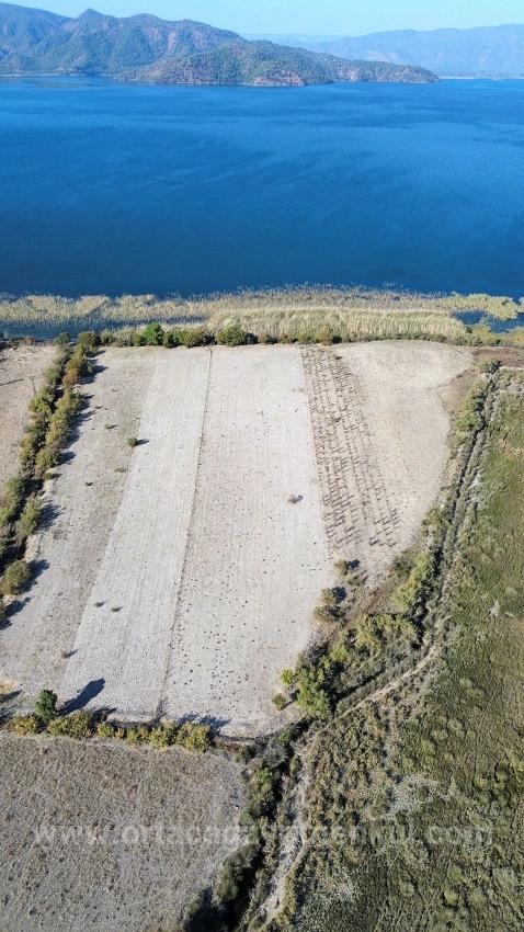 Продается Земельный Участок Площадью 3210 М² (2 Спальни) В Чандыре, Прямо На Берегу Озера.