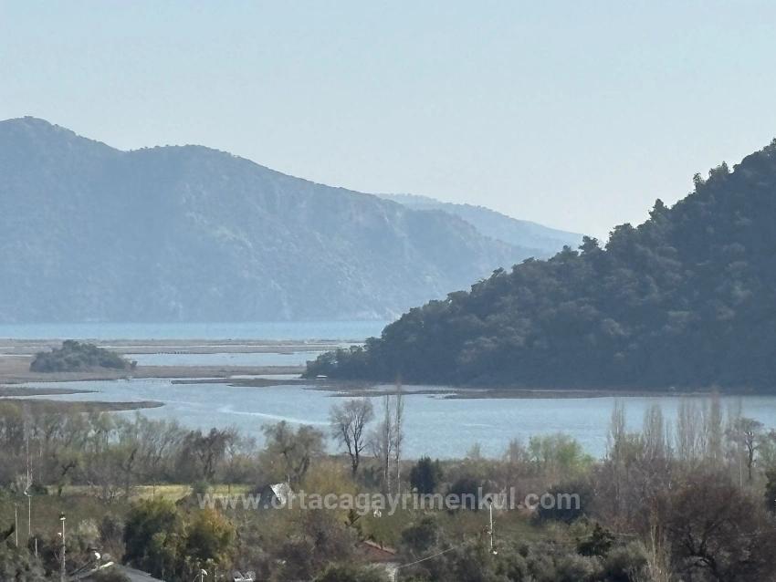 Для Продажи Поле в Çandır Köyceğiz - Под Жилье застройку - 2.023 m²