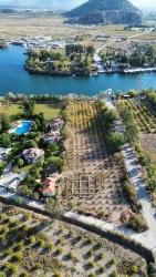 Для Продажи Сюжет в Çandır Köyceğiz - Под Жилье застройку - 5.900 m²