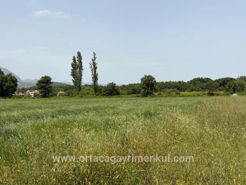 Для Продажи Сюжет в Okçular Ortaca - Под Жилье застройку - 2.100 m²