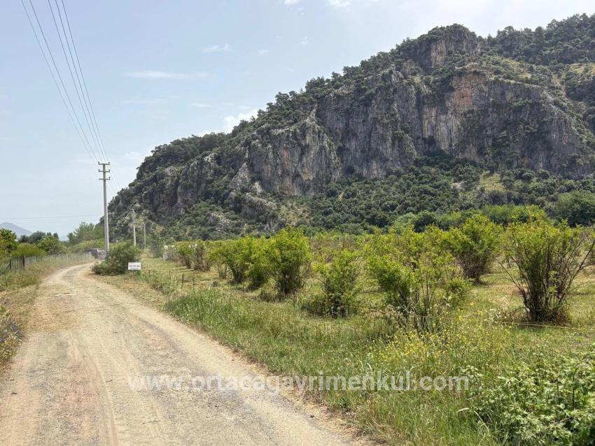 Для Продажи Сюжет в Okçular Ortaca - Под Жилье застройку - 2.100 m²