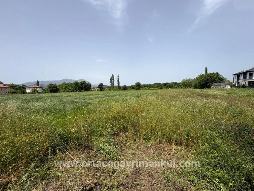 Для Продажи Сюжет в Okçular Ortaca - Под Жилье застройку - 2.100 m²
