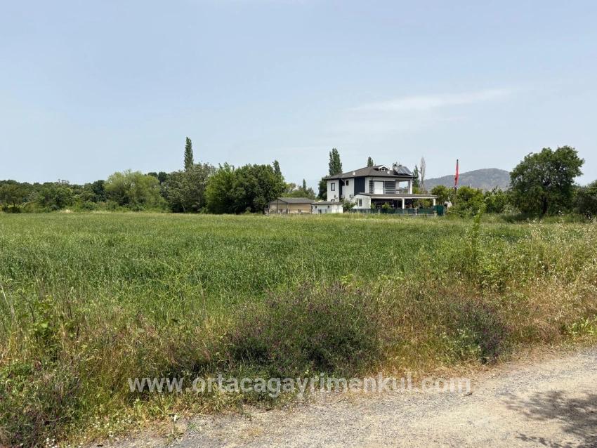 Для Продажи Сюжет в Okçular Ortaca - Под Жилье застройку - 2.100 m²