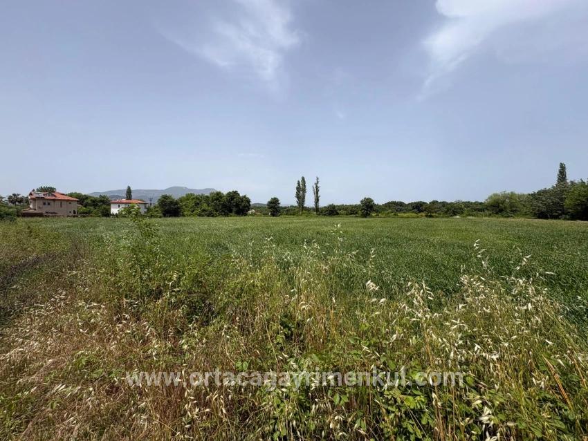 Для Продажи Сюжет в Okçular Ortaca - Под Жилье застройку - 2.390 m²