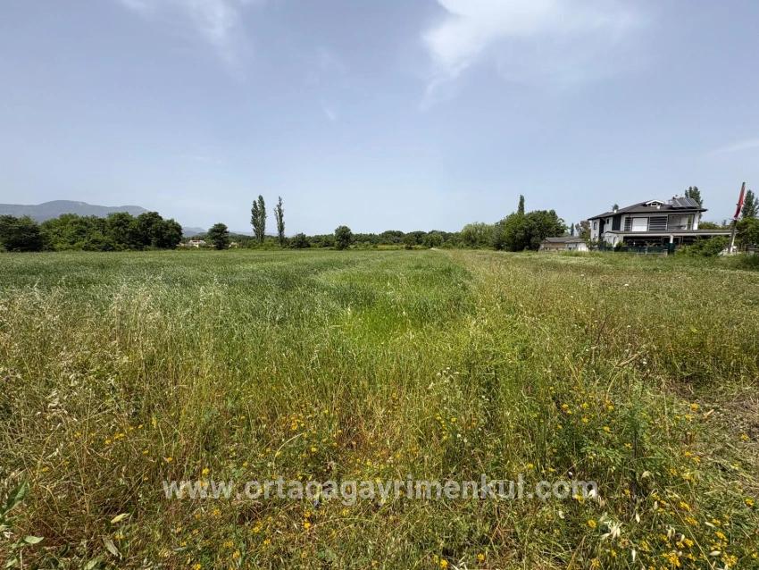 Для Продажи Сюжет в Okçular Ortaca - Под Жилье застройку - 2.390 m²
