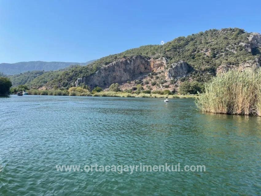 Для Продажи Семейный Дом 1+0 в Çandır Köyceğiz - 2.765 m²