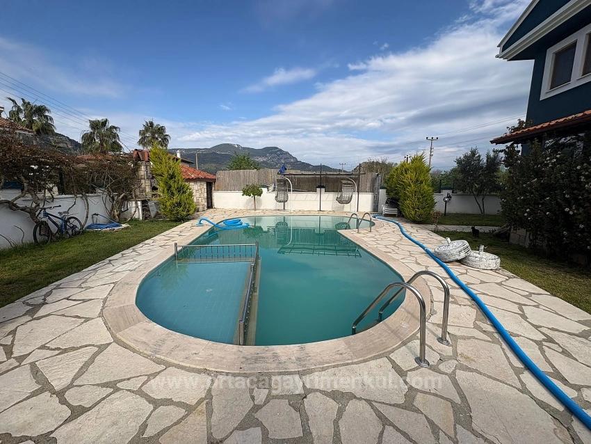 Dalyan Gülpınar'da 566M2 Arsa İçerisinde 3+1 Satılık Villa