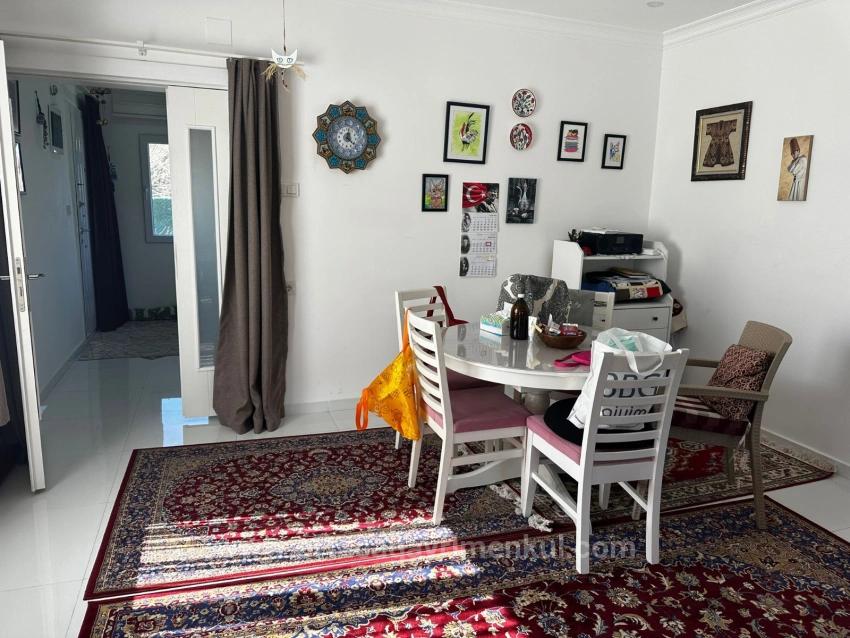 Okçular'da 459M2 Arsa İçerisinde 2+1 Satılık Tek Katlı Ev