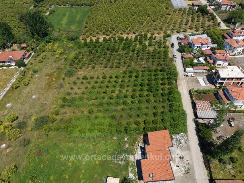 Okçular'da 1050M2 Köy Yerleşik Alanında Satılık Arsa