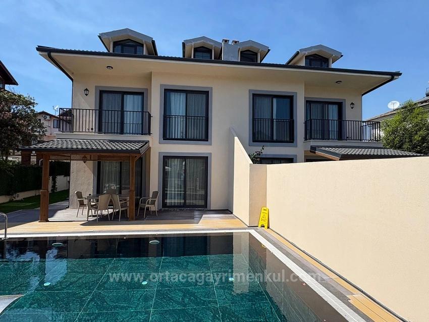 Ortaca Dalyan Mah. Satılık 4+1 Vip Villa - 306 m²