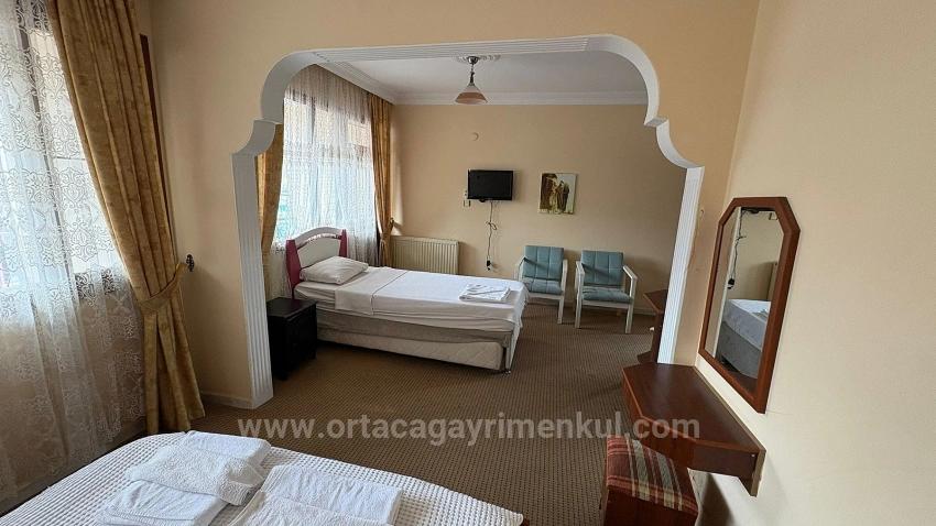 Dalyan'da 30 Odalı Kanala Yakın Satılık Otel