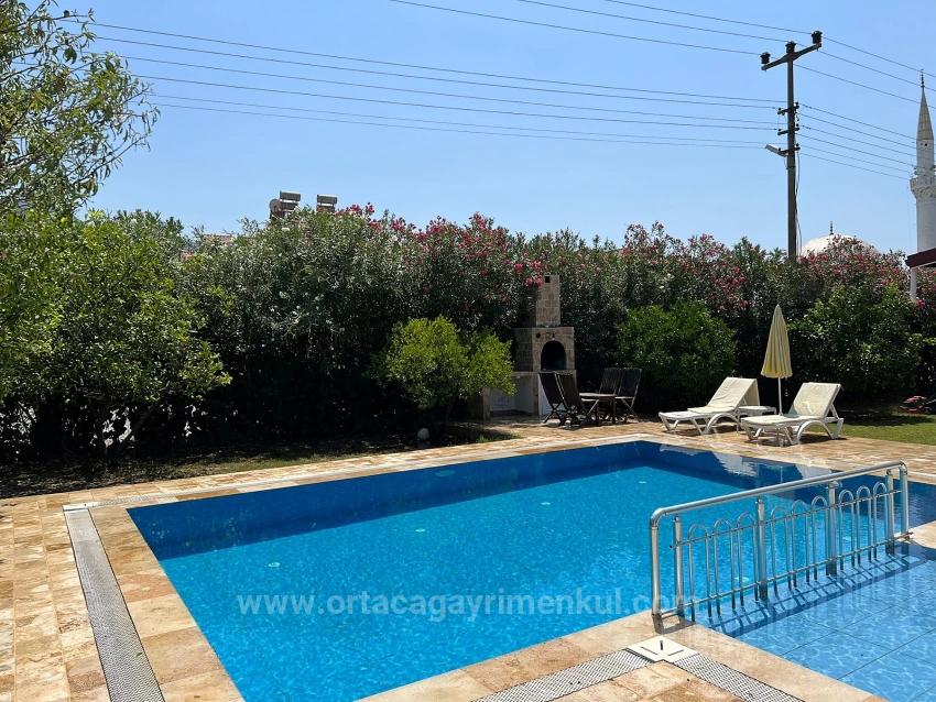 Dalyan'da Köşebaşı 600M2 Arsa İçerisinde 3+1 Satılık Villa