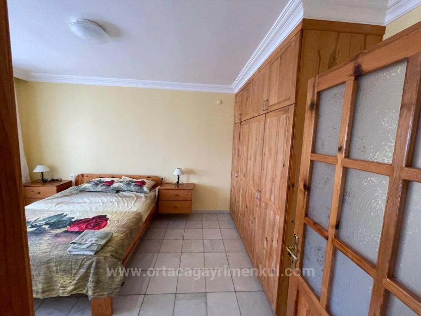 Çandır'da Deniz Ve Göl Manzaralı 5+2 Satılık Villa