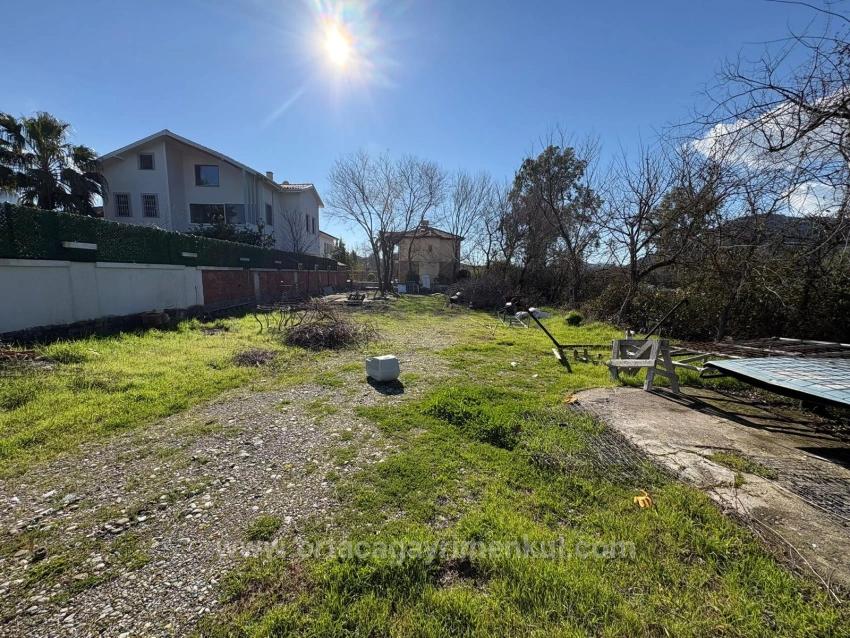 Dalyan'da 550M2 %15+30 İmarlı Satılık Arsa