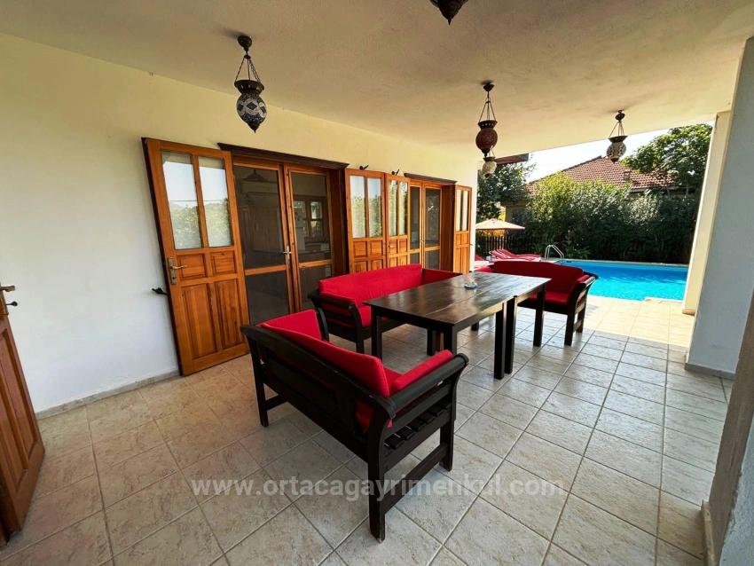 Dalyan Arıkbaşı'nda 600M2 Arsa İçerisinde Satılık Villa