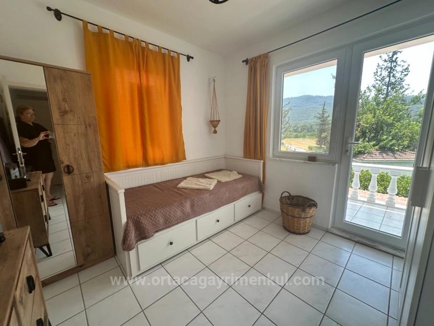 Okçularda 1151M2 Arsa İçinde 3+1 Satılık Villa